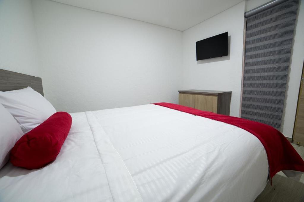 Hotel Med 70 Medellín Exteriör bild
